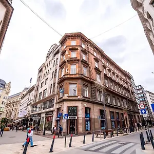 2b & Budapeszt